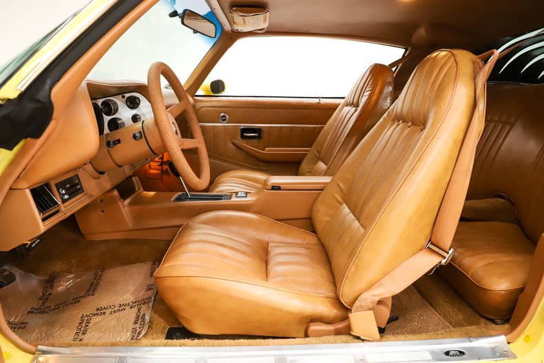 Chevrolet-Camaro-1978-Bright-Yellow-Camel-Tan-37