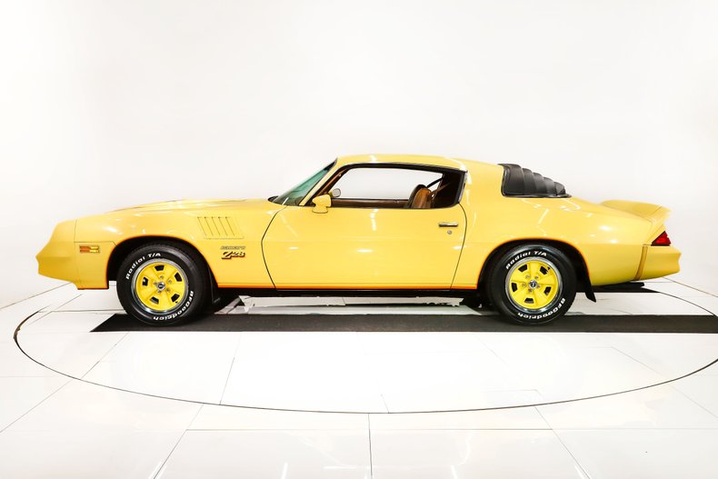 Chevrolet-Camaro-1978-Bright-Yellow-Camel-Tan-38