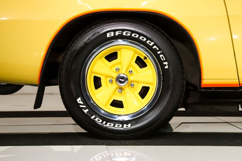 Chevrolet-Camaro-1978-Bright-Yellow-Camel-Tan-40
