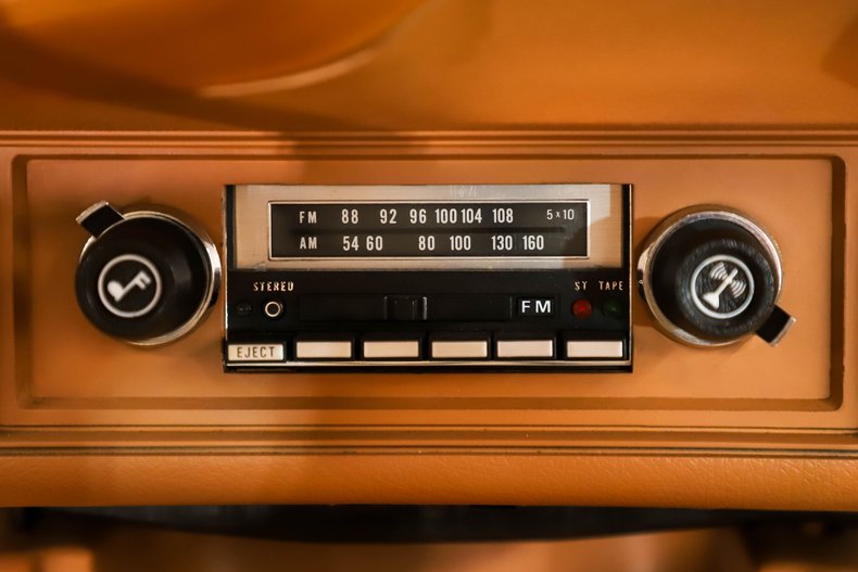 Chevrolet-Camaro-1978-Bright-Yellow-Camel-Tan-45