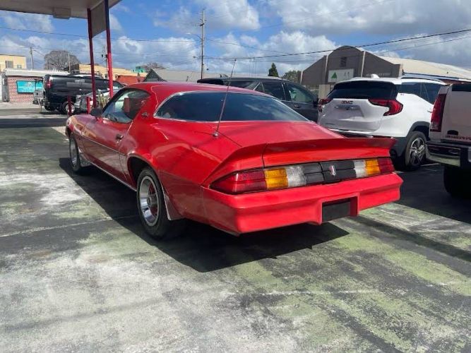 Chevrolet-Camaro-1978-Red-12