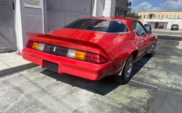 Chevrolet-Camaro-1978-Red-15