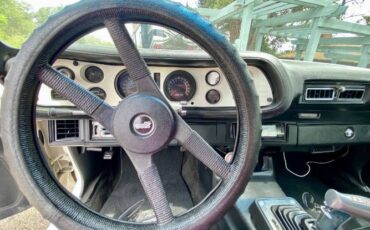 Chevrolet-Camaro-1978-White-MetallicBlue-Black-12