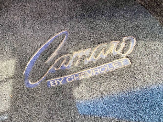 Chevrolet-Camaro-1978-White-MetallicBlue-Black-4