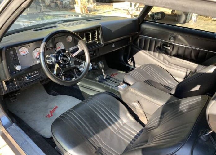 Chevrolet-Camaro-1979-2
