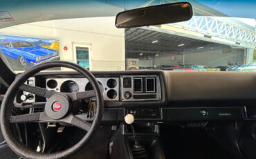 Chevrolet-Camaro-1979-Coupe-25