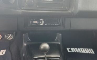Chevrolet-Camaro-1979-Gray-Black-11