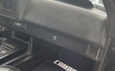 Chevrolet-Camaro-1979-Gray-Black-18