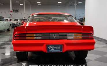 Chevrolet-Camaro-1979-Red-Black-14