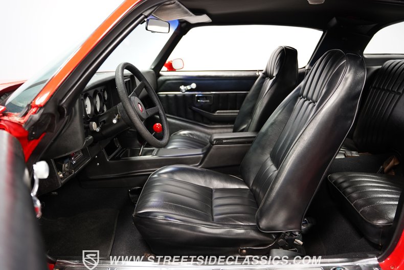 Chevrolet-Camaro-1979-Red-Black-2