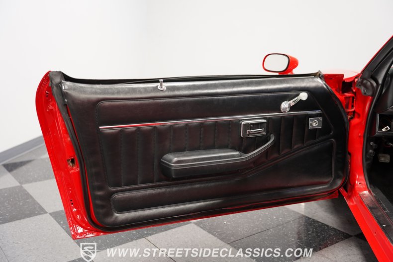Chevrolet-Camaro-1979-Red-Black-41