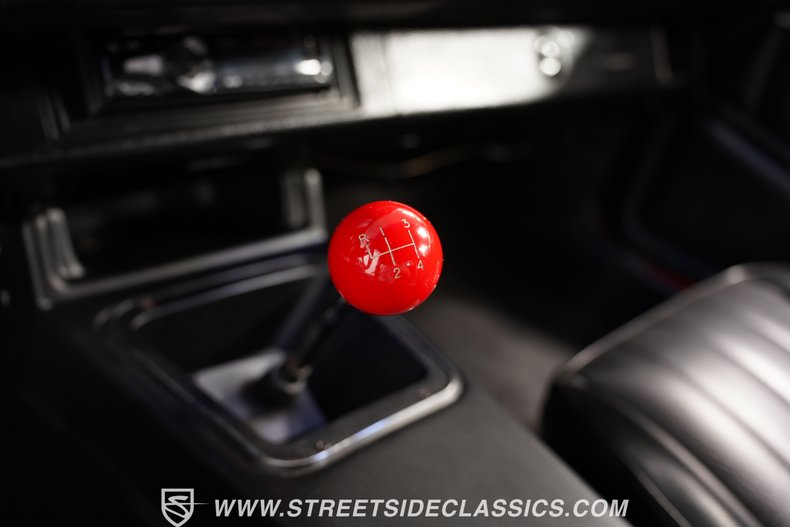Chevrolet-Camaro-1979-Red-Black-45
