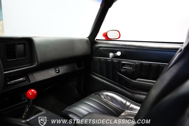 Chevrolet-Camaro-1979-Red-Black-46
