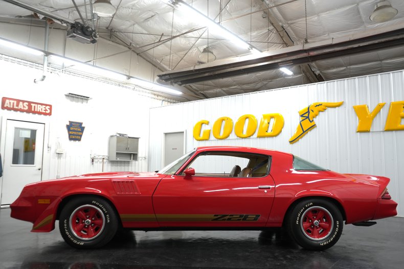 Chevrolet-Camaro-1979-Red-Tan-10