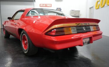 Chevrolet-Camaro-1979-Red-Tan-12