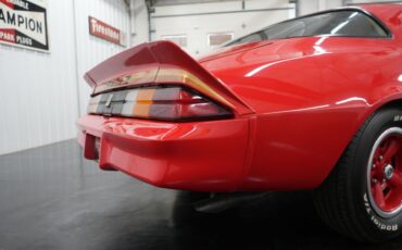 Chevrolet-Camaro-1979-Red-Tan-21