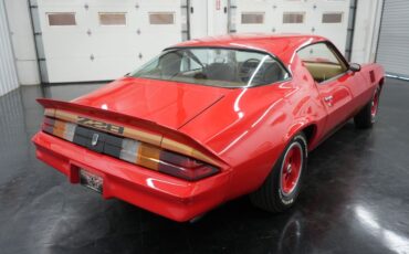 Chevrolet-Camaro-1979-Red-Tan-23