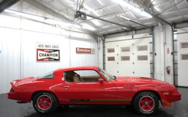 Chevrolet-Camaro-1979-Red-Tan-25