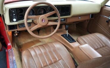 Chevrolet-Camaro-1979-Red-Tan-37