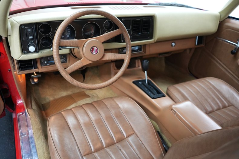 Chevrolet-Camaro-1979-Red-Tan-37