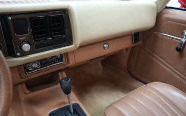 Chevrolet-Camaro-1979-Red-Tan-40