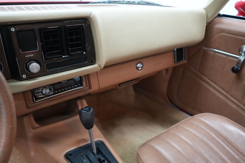 Chevrolet-Camaro-1979-Red-Tan-40