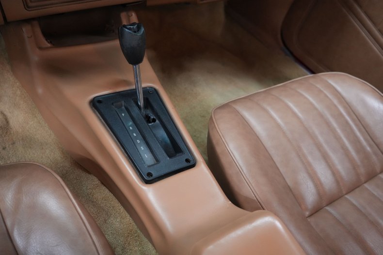 Chevrolet-Camaro-1979-Red-Tan-41