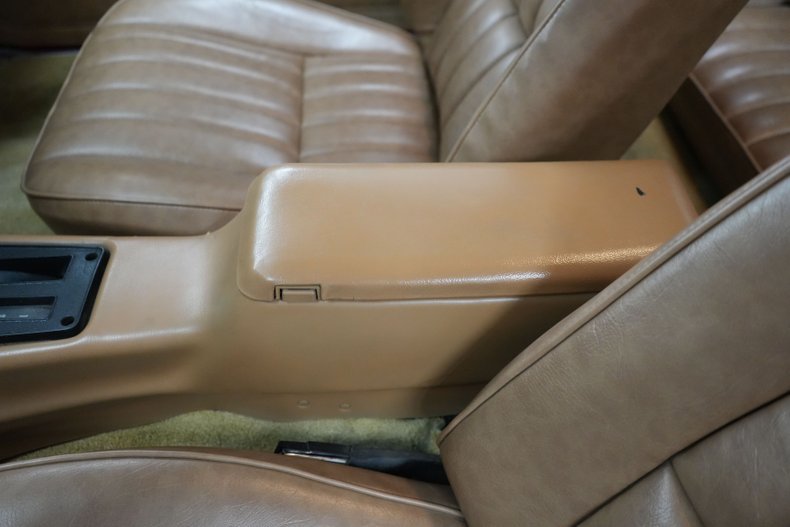 Chevrolet-Camaro-1979-Red-Tan-42
