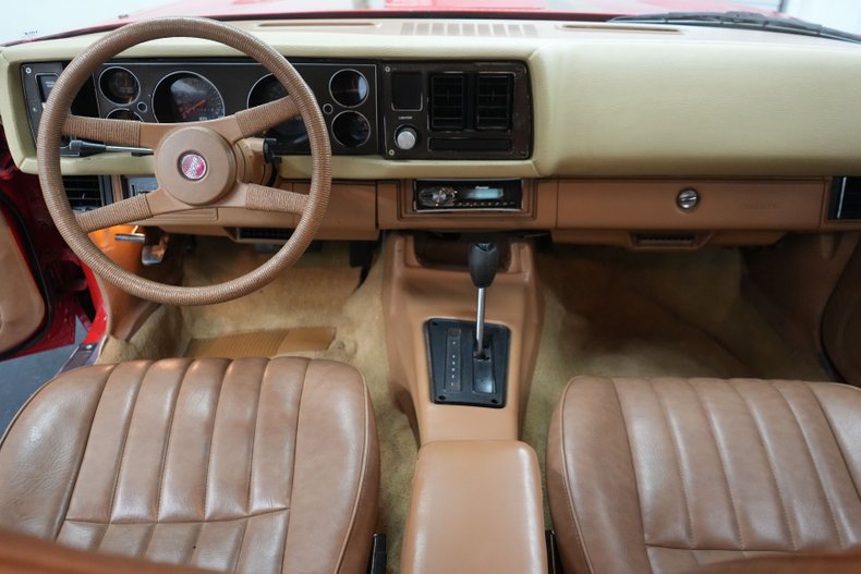 Chevrolet-Camaro-1979-Red-Tan-44