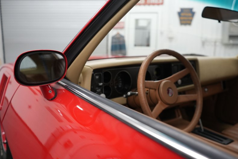Chevrolet-Camaro-1979-Red-Tan-9