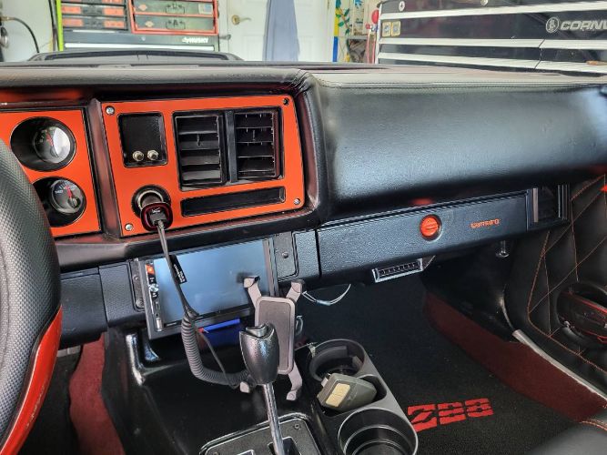 Chevrolet-Camaro-1980-16