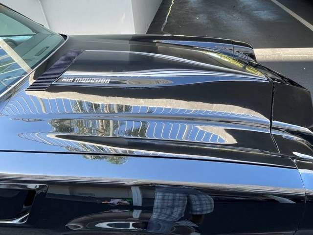 Chevrolet-Camaro-1980-Black-15