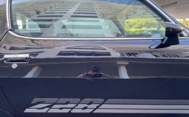 Chevrolet-Camaro-1980-Black-17