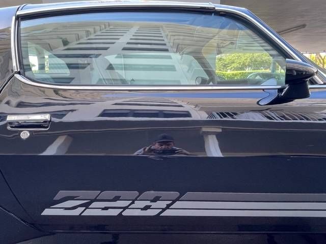 Chevrolet-Camaro-1980-Black-17