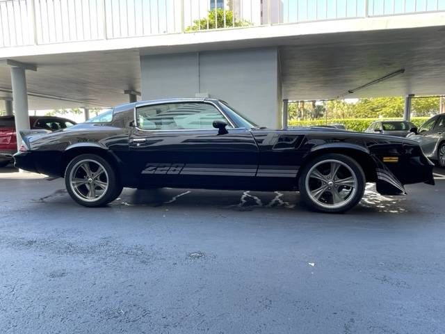 Chevrolet-Camaro-1980-Black-19