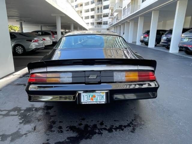 Chevrolet-Camaro-1980-Black-7
