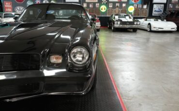Chevrolet-Camaro-1980-Black-Black-26