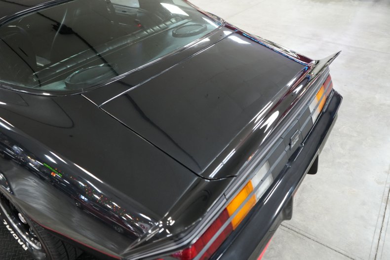 Chevrolet-Camaro-1980-Black-Black-39