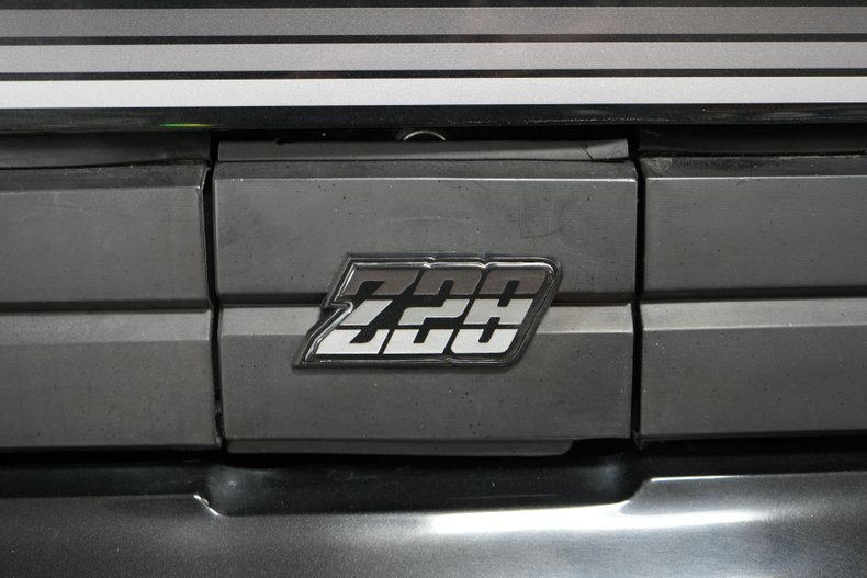 Chevrolet-Camaro-1980-Black-Black-48