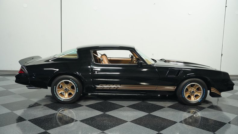 Chevrolet-Camaro-1980-Black-Tan-15