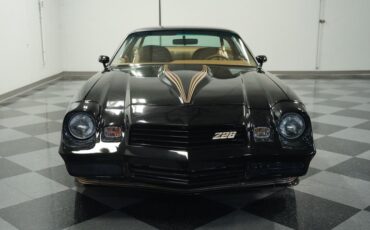 Chevrolet-Camaro-1980-Black-Tan-18