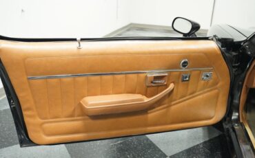 Chevrolet-Camaro-1980-Black-Tan-35