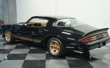 Chevrolet-Camaro-1980-Black-Tan-4