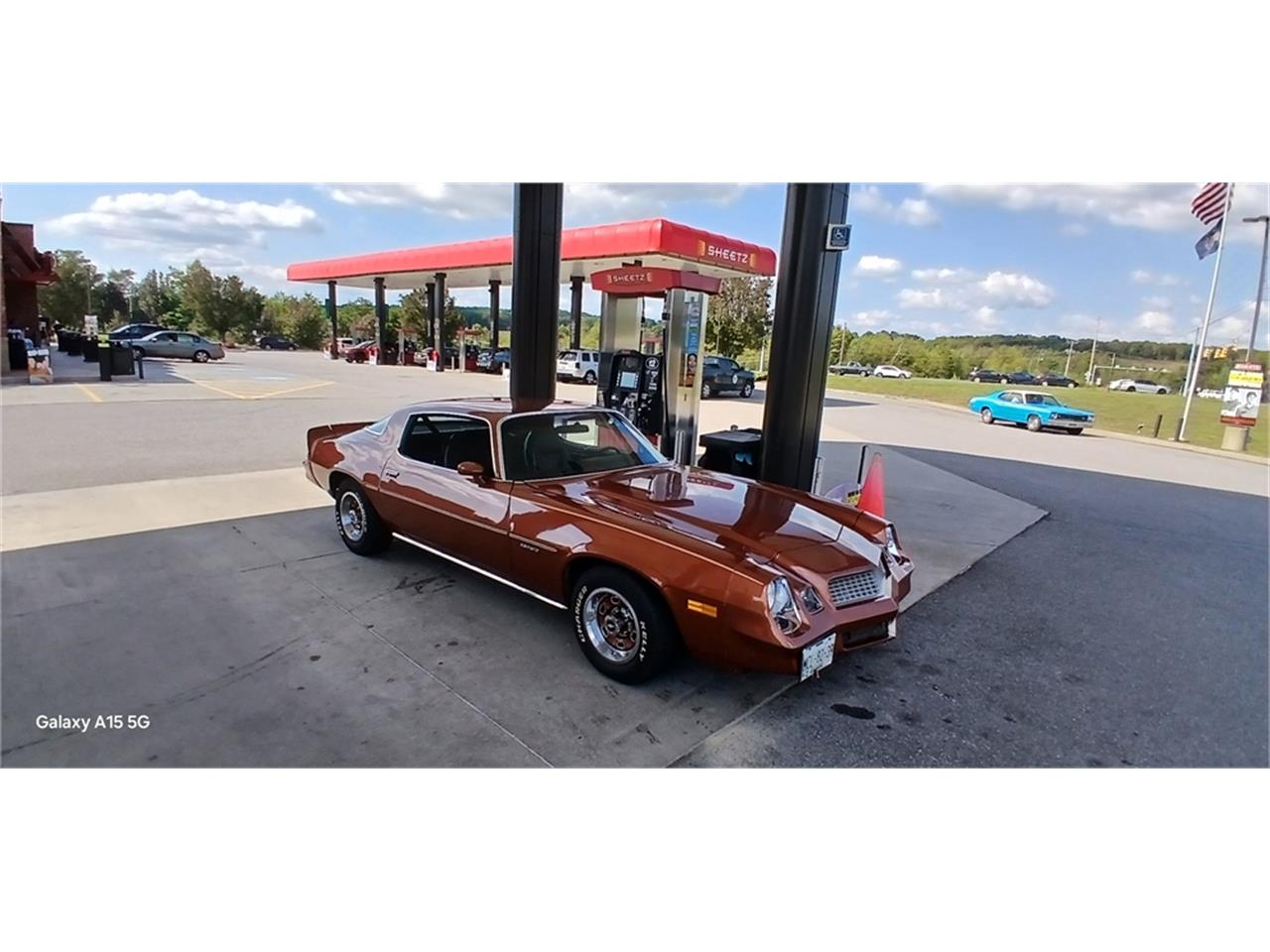 Chevrolet-Camaro-1980-Bronze-Black-10