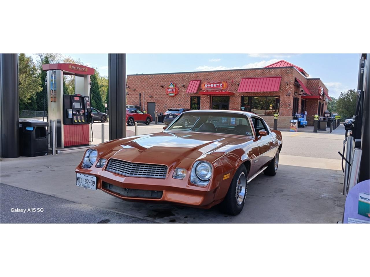 Chevrolet-Camaro-1980-Bronze-Black-29