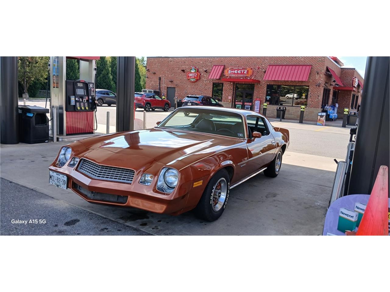 Chevrolet-Camaro-1980-Bronze-Black-30