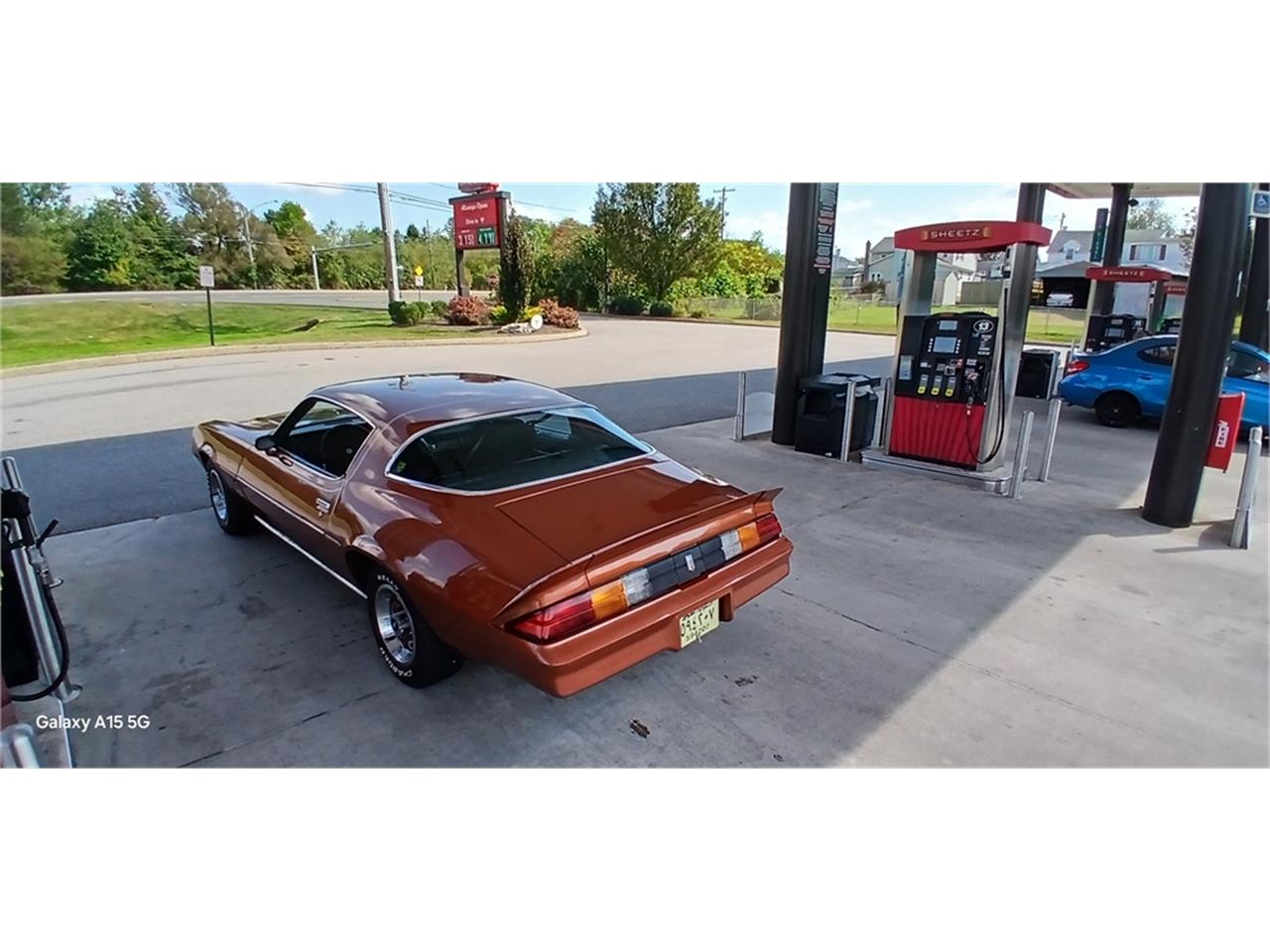 Chevrolet-Camaro-1980-Bronze-Black-31