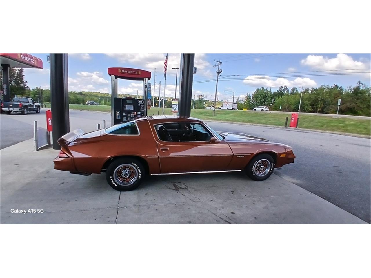 Chevrolet-Camaro-1980-Bronze-Black-32
