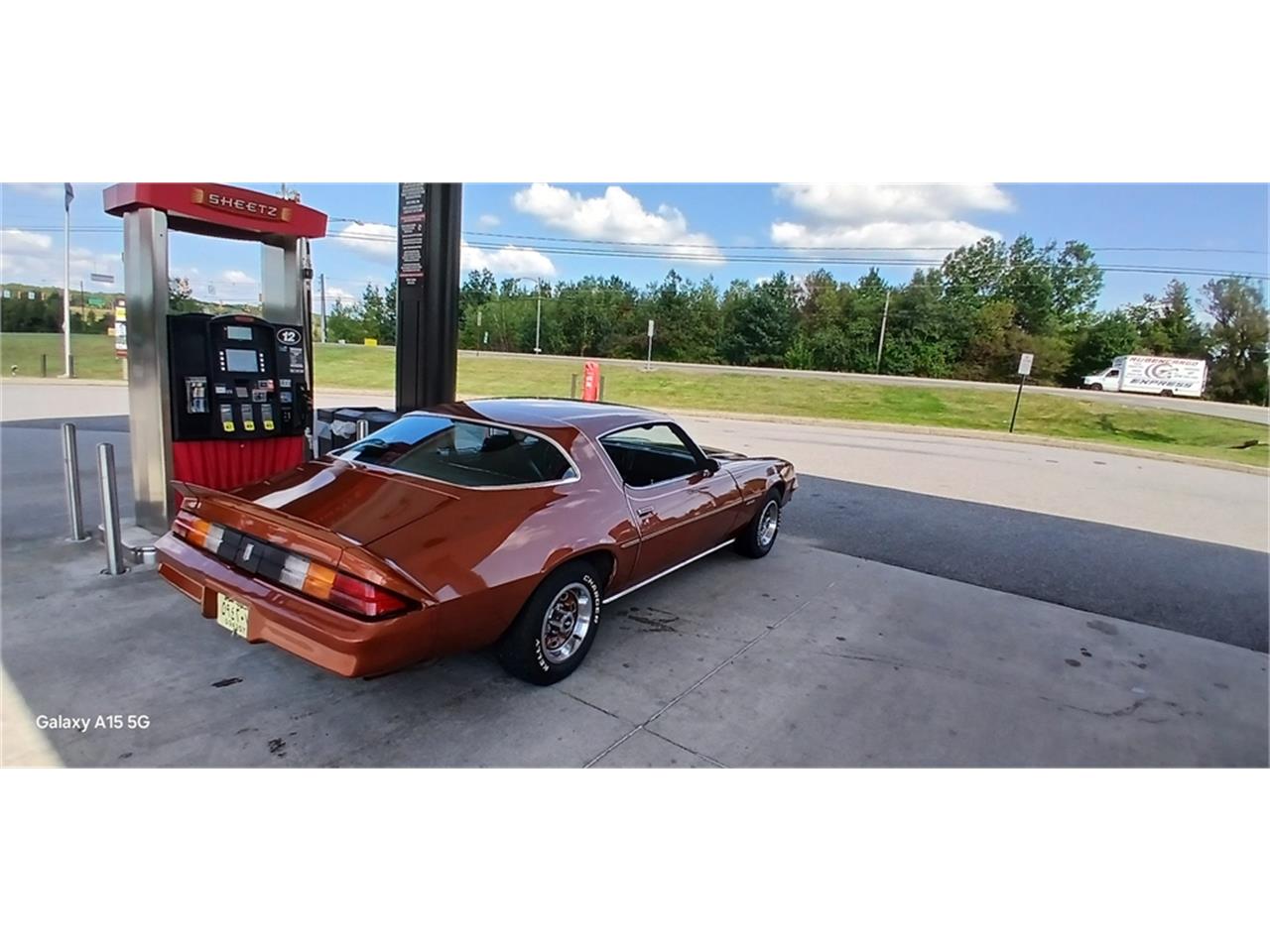 Chevrolet-Camaro-1980-Bronze-Black-33