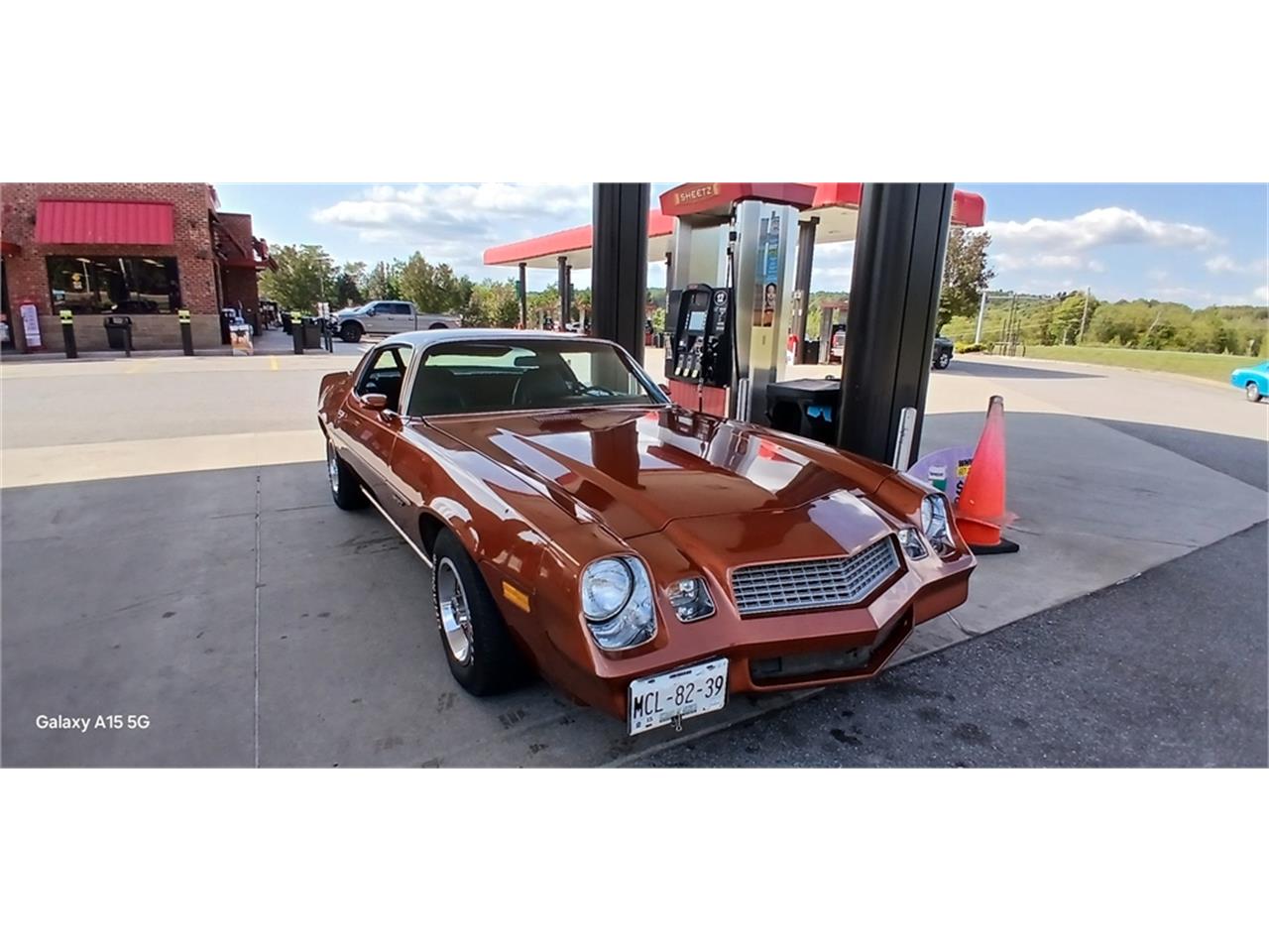 Chevrolet-Camaro-1980-Bronze-Black-34